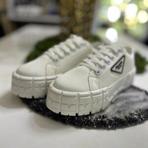 Women’s White Chunky Platform Sneakers – Size 9